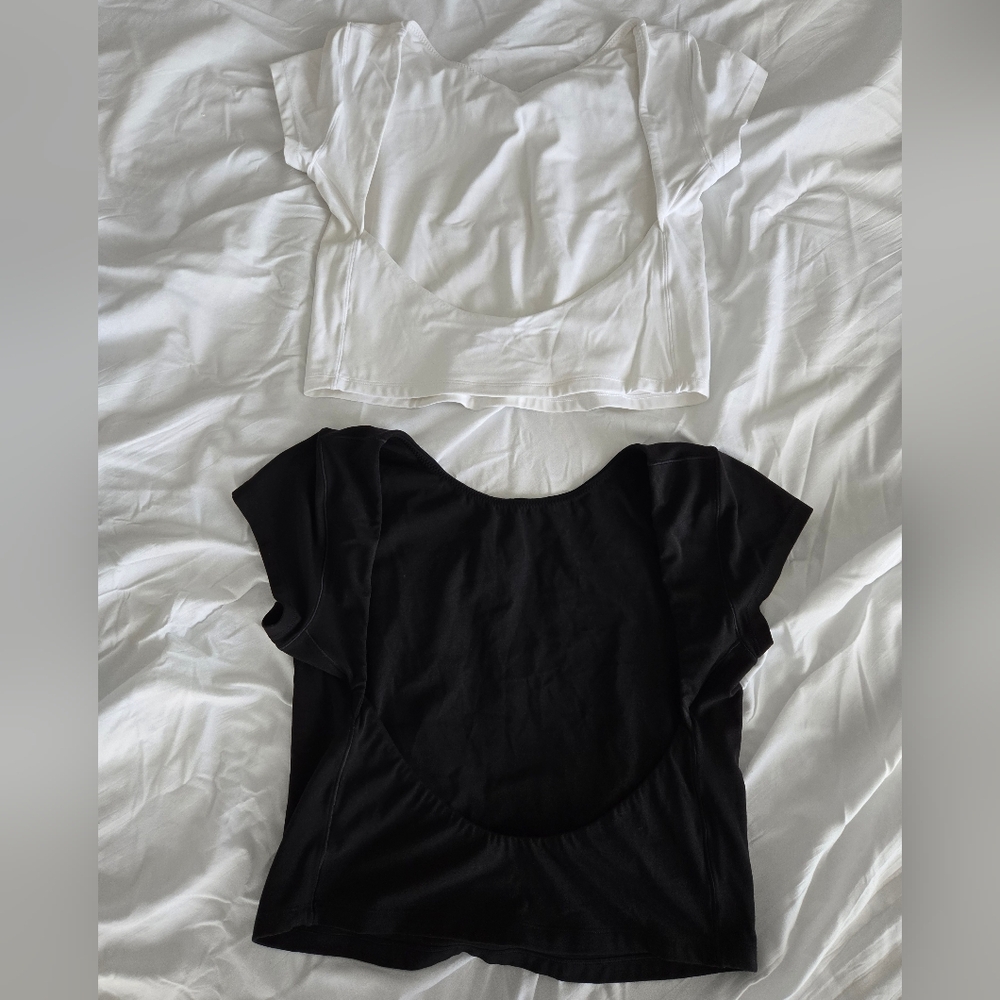 offline by aerie real me backless t shirt, black and white set of 2, size large